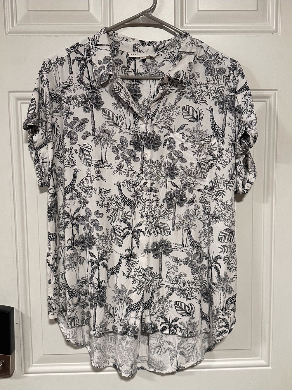Jane and Delancey White and Black Giraffe-Print Button Down Shirt - Picture 1 of 4